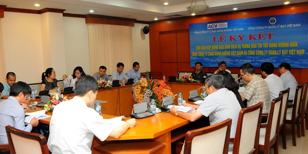 VATM: Ký kết văn bản hiệp đồng bảo đảm dịch vụ Thông báo tin tức Hàng không với Tổng công ty Cảng hàng không Việt Nam (ACV).